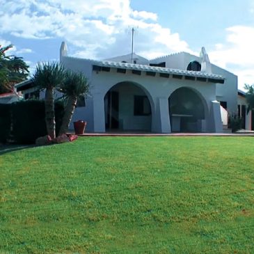 Chalet muy exclusivo en primera línea en Binibeca Vell !!!