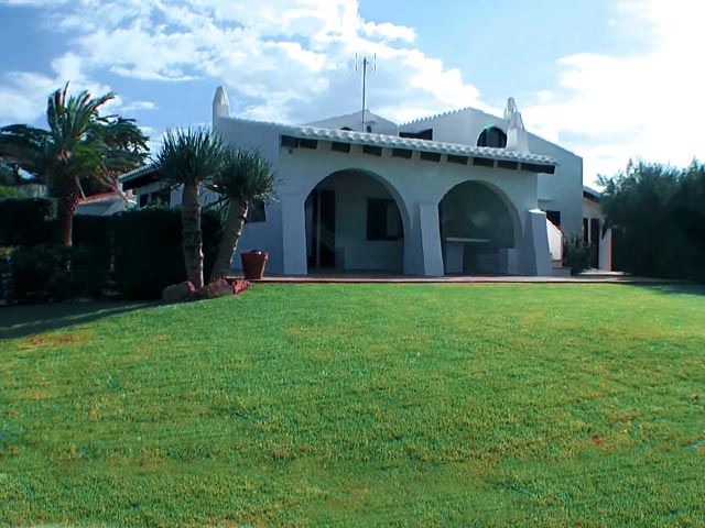 Chalet muy exclusivo en primera línea en Binibeca Vell !!!