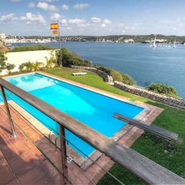 Exclusiva casa con embarcadero propio y vistas inmejorables