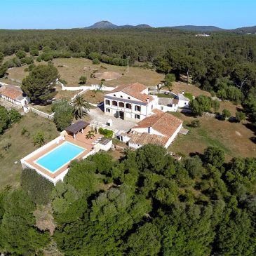 Lujo en Menorca entre bosques y prados
