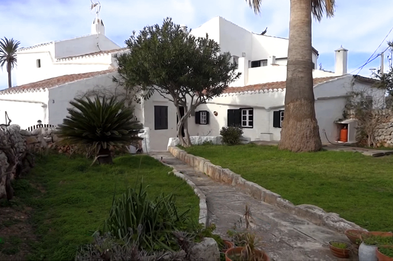 Fabulous Menorca Country House for only 299.000 Euros!