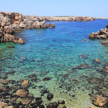Unrrepetible front-line villa in Menorca for only 690.000 Euros!