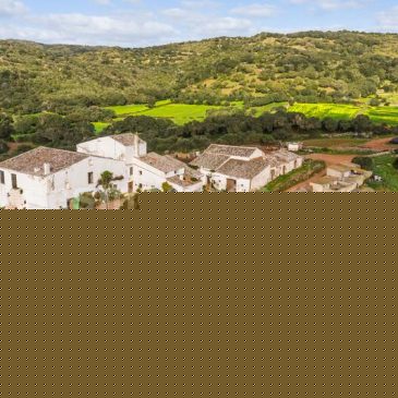 Historic estates in Ferreries with medieval architecture