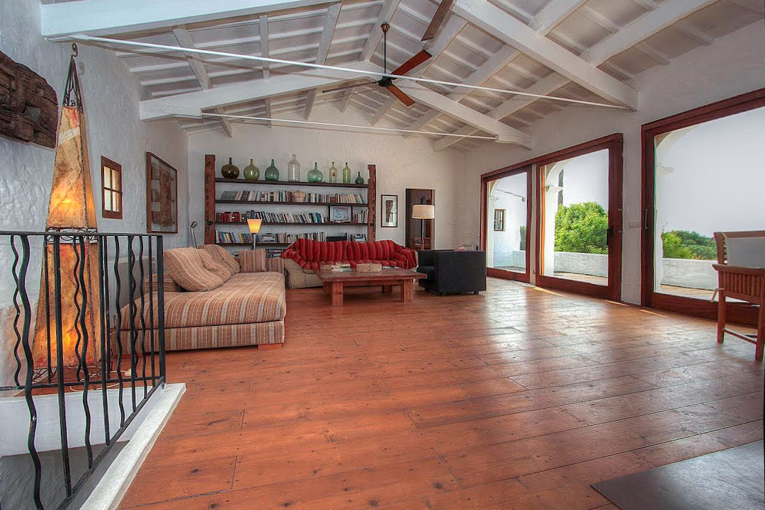 Renovated country estate for sale in Menorca