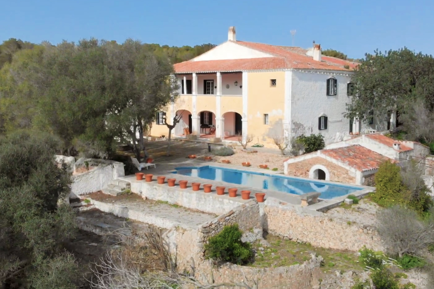Large country estate with a period house in Menorca