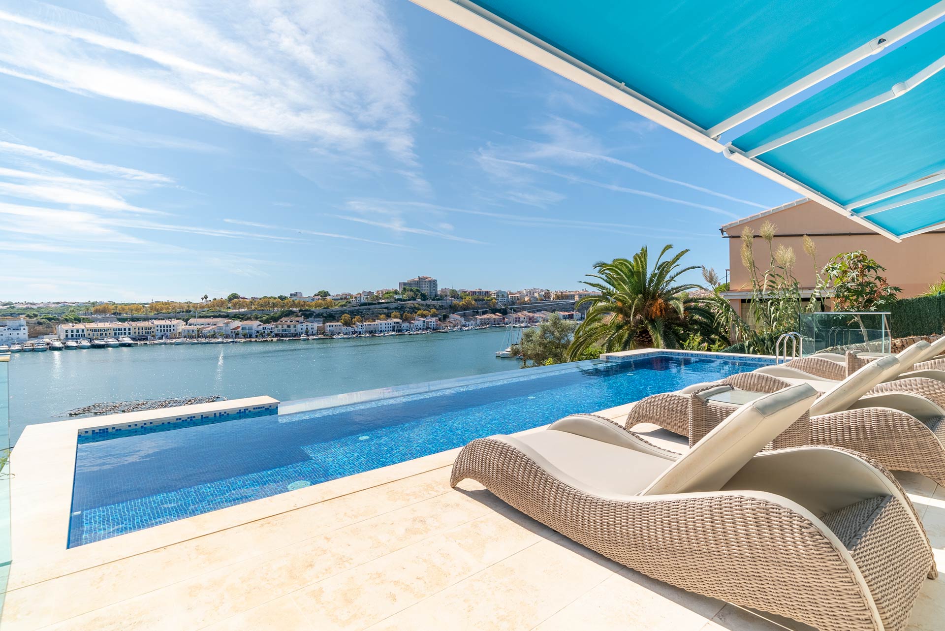 Super-luxury houses in the Port of Mahon