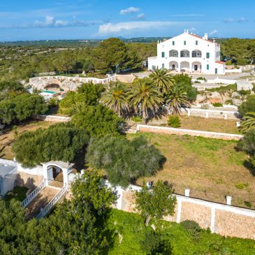 Propriété Rurale et Maison Seigneuriale à Minorque : Un Refuge d’Histoire et de Culture