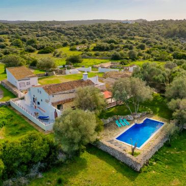 Acheter une propriété à Minorque avec licence touristique : L’investissement parfait